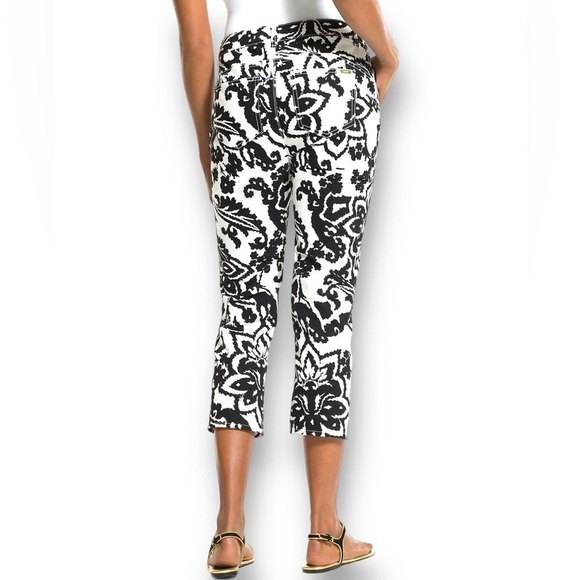 Chico’s Size 0.5 Black/White Cropped Pants - Picture 3 of 8